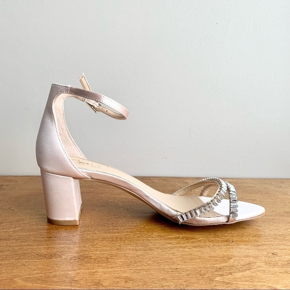 Jewel BADGLEY MISCHKA Joanne Ankle Strappy Block Low Heel Satin Open Toe - Picture 13 of 16